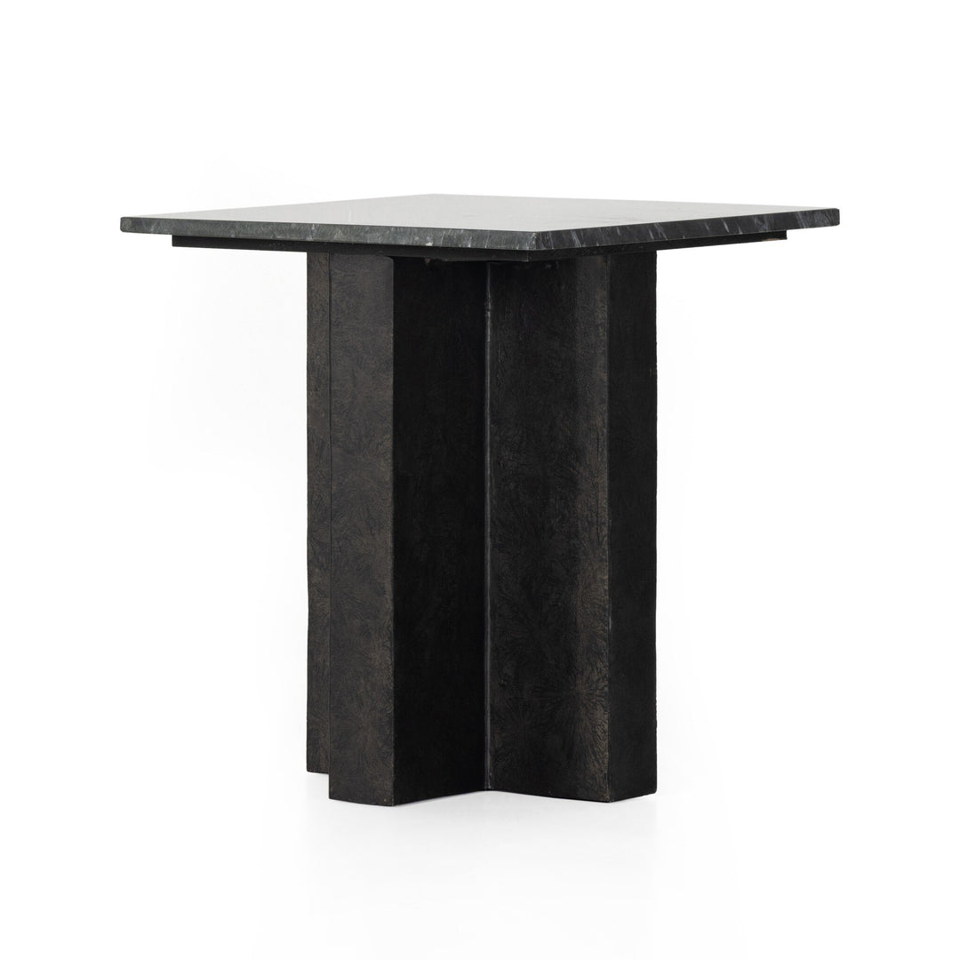 Mesa lateral con mármol negro sólido Jorg.