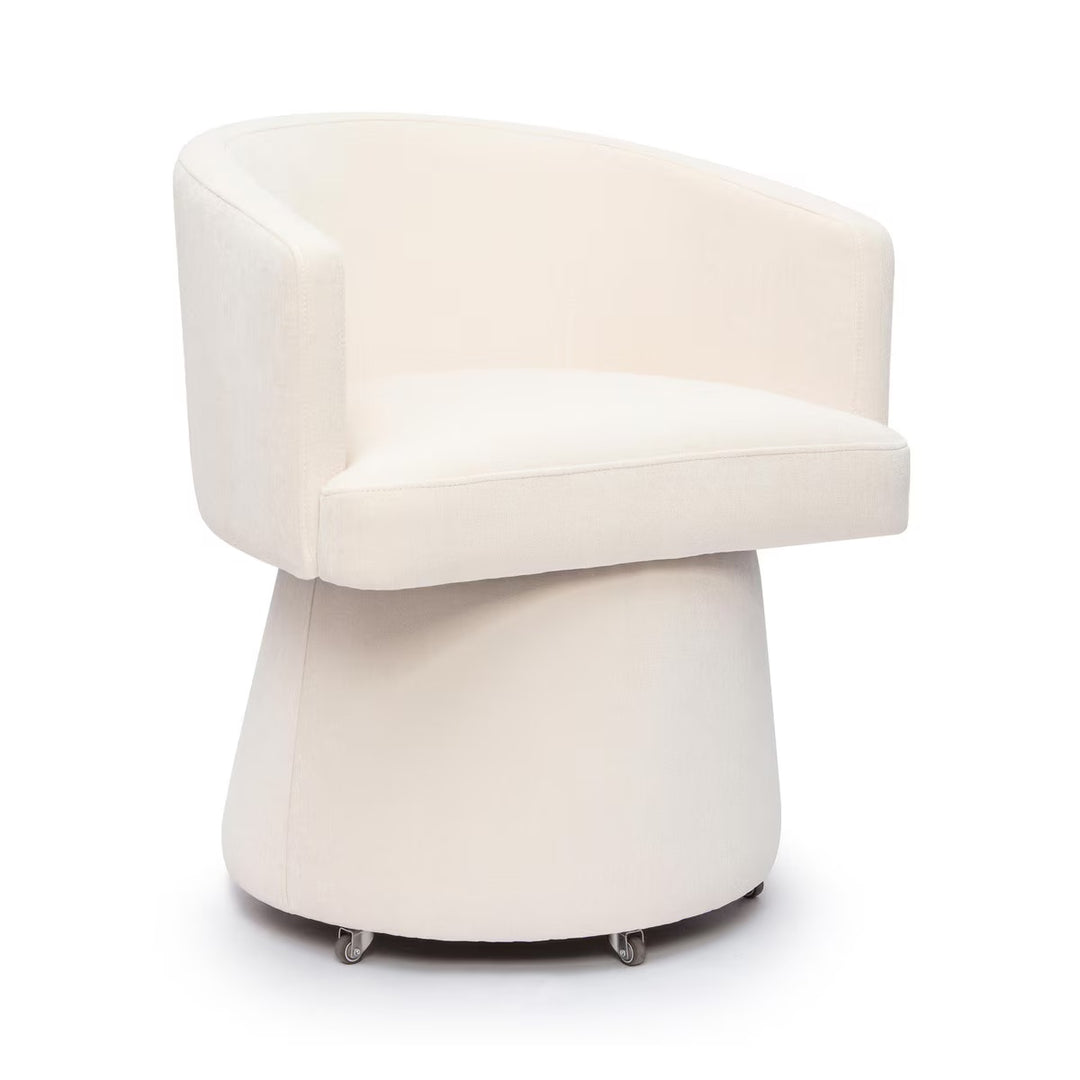 Silla de oficina con base giratoria Salar color crema.